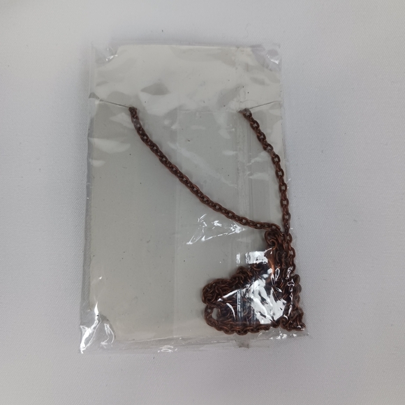 Copper Seashell Pendant Necklace. - Picture 3 of 3